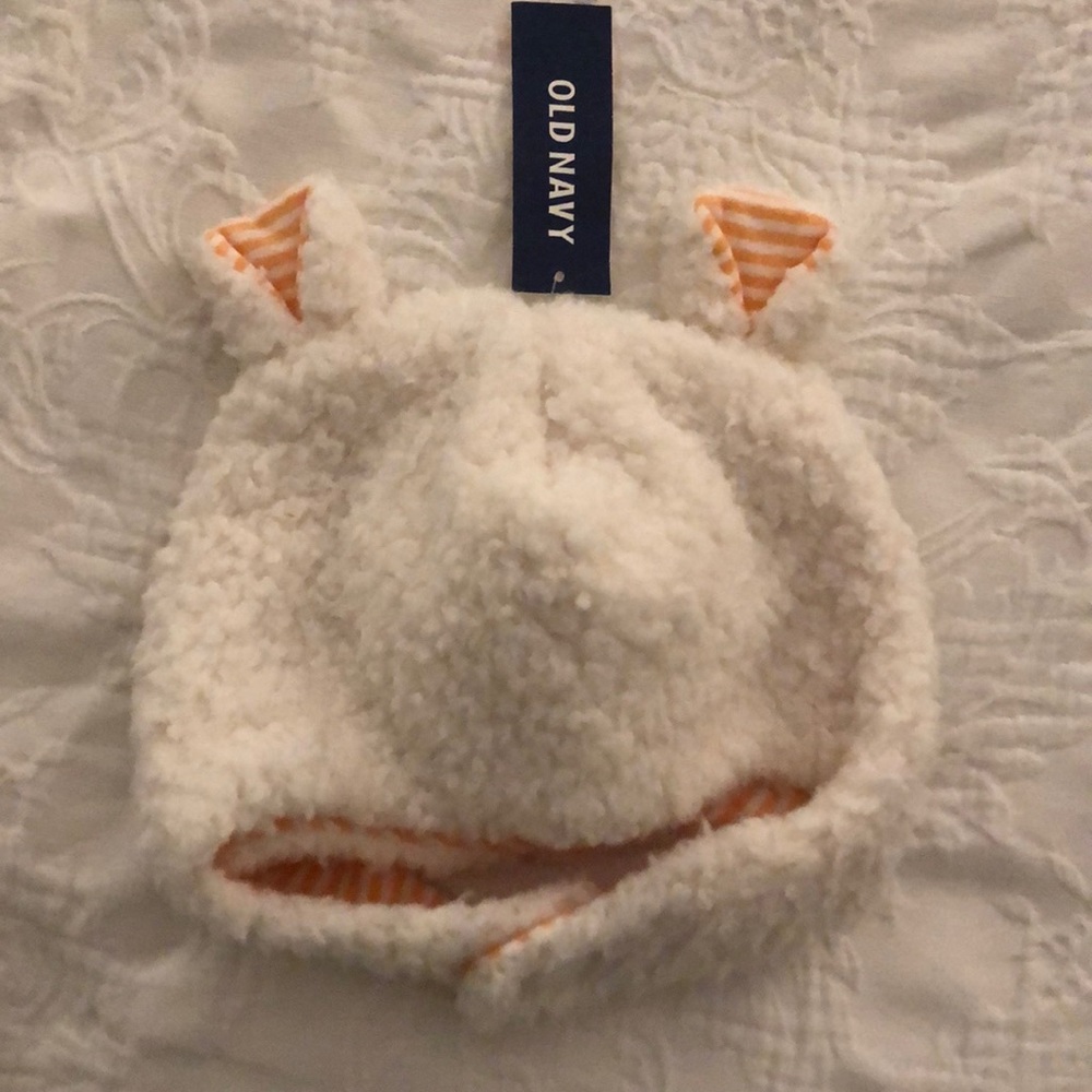 NWT Sherpa Baby Bear Hat